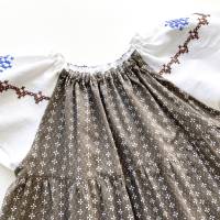 Sommerkleid mit Stickerei, braun weiß, 104 110, Leinen Baumwolle, Upcycling Bild 3