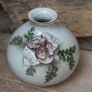 Vintage Vase Kugelvase Keramik Rosen Handgetöpfert Handbemalt 90er Jahre Bild 1