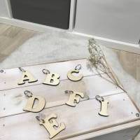 Schlüsselanhänger aus Holz Buchstaben Bild 6