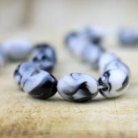 10 Acryl Perlen oval Olive Deko Schmuck DIY Basteln schwarz weiß abstrakt 11x8mm Bild 1