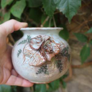Vintage Vase Kugelvase Keramik Rosen Handgetöpfert Handbemalt 90er Jahre Bild 8