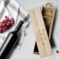 Weinbox mit Gravur | Weinkiste Geschenk individuell gestalten | Weinbox als Hochzeitsgeschenk | Weinpräsent Holzoptik Bild 1