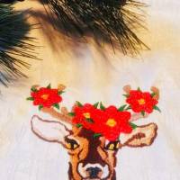 Hirsch mit Blumen, weihnachtlich als Stickdatei Bild 2
