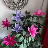 Magnolien aus Floristenkrepp Papierblume in Beere, Flieder oder Pink Bild 1