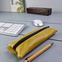 Federmäppchen / Stiftemäppchen aus pflanzlich gegerbtem, schadstofffreiem Leder in wunderschönem gelb Bild 1