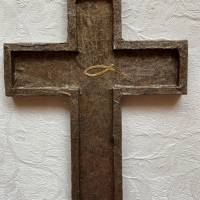 Holzkreuz mit Decopatch-Verzierung, Verziertes Kreuz für Kommunion und Konfirmation, Tisch- oder Wanddekoration Bild 1
