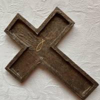 Holzkreuz mit Decopatch-Verzierung, Verziertes Kreuz für Kommunion und Konfirmation, Tisch- oder Wanddekoration Bild 2