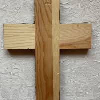 Holzkreuz mit Decopatch-Verzierung, Verziertes Kreuz für Kommunion und Konfirmation, Tisch- oder Wanddekoration Bild 3