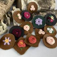 bestickte Leder-Patches Aufnäher mit Blüten Blumen Stickerei Bild 1