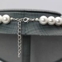 Dicke weiße Perlenkette Kette Perlen Muschelkern mit schwarze Glasperlen geschliffen Bild 3