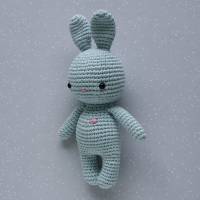 Häkeltier Amigurumi Häkelhase Hase Mini bunt aus Baumwolle Handarbeit tolles Geschenk für Kinder Bild 8