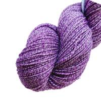 Handgefärbte Sommer-Sockenwolle, 4fach, mit Baumwolle, Farbe: Flieder Lila Semisolid Bild 2