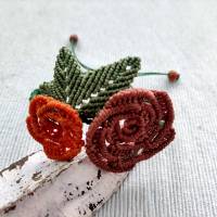 bezauberndes Makramee  Armband mit Rosenblüten und Blatt Bild 3