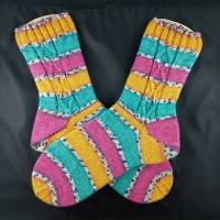 Socken Größe 40/41, handgestrickt, leuchtende Farben Stricksocken Bild 1