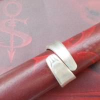 Besteckschmuck Ring  *Pfötchen* Ring aus einem Löffel Stielende Größe 54 Bild 1