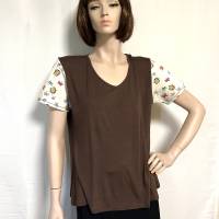 weich fließendes Shirt mit 1/2-Arm, aus braunem Viskose-Jersey mit bunten Baumwoll-Ärmeln, Gr. L Bild 1