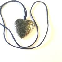 Halskette lang mit silberfarbenem Herzanhänger von Hobbyhaus Bild 5