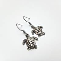 Ohrringe mit Schildkröte Perle selbstgemacht Schmuckstück Unikat Bild 1
