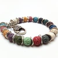 Armband aus gefärbten Lavasteinen Natur Perlen Armkette in Maßanfertigung für dein Handgelenk Bild 1