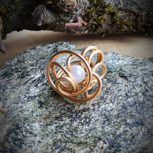Drahtjuwel,Ring gold Perle,Goldring,Perlenring,Barockring, Statementring, Elbenschmuck,