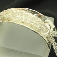 Silber-Damen-Armband mit raffiniertem, gehämmertem Verschluss - bcd manufaktur Bild 4