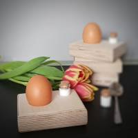 Eierbecher Eierbrettchen mit Salzfass aus 30mm Birkenholz Bild 1