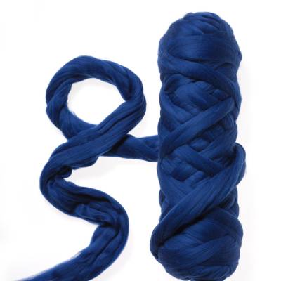 30 % Rabatt:  19,5 mic feiner Kammzug, Merino, mulesing frei, FLYFEL-tops, Fb. dunkelblau,  Preis pro 100g