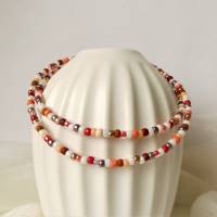 Kurze bunte Perlenkette, Choker, Miyuki u. Toho Perlen, weiß rot orange braun apricot, Geschenk Frauen Freundin Bild 1