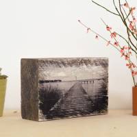 Anlegesteg in Frankreich, Upcycling alter Holzbalken, Foto auf Holz, Holzdruck Bild 2