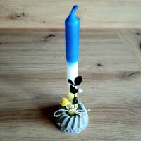 Kerzenhalter Gugelhupf aus Beton mit dip dye Kerze Bild 4