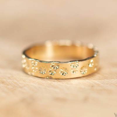 Breiter goldfilled Ring mit Sternchen