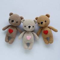 Kuscheltier Häkeltier Teddy Mini in Brauntönen aus Baumwolle Handarbeit Geschenk zum Valentinstag Bild 1