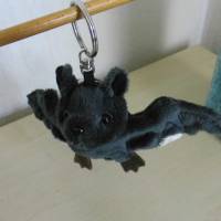 Schlüsselanhänger Fledermaus zum Basteln / Dekorieren von Geschenken zum Thema Mäuse schenken , Natur erleben Gutschein Bild 4