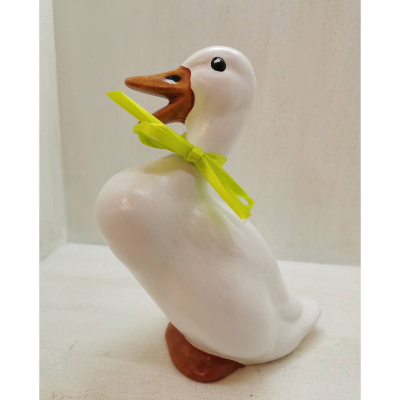 Weisse Ente aus Keramik