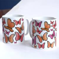 Dekorative Design Tasse mit bunten Schmetterlingen, Schöne Unikate Tasse als Geschenkidee für jede Frau oder Mädchen Bild 1