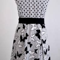 Damen Sommer Kleid | Motiv Schmetterlinge in Schwarz/Weiß 2. Variante | Bild 2