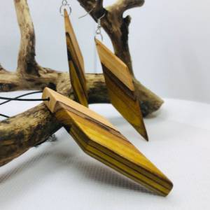 Schmuckset Kette und Ohrhänger TRIO Holz eine Kombination von 3 Holzarten Bild 2