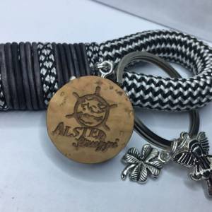 Schlüsselanhänger handgefertigt der Marke AlsterStruppi in lila, antikgrauem Leder, personalisiert ist möglich Bild 8