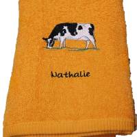 Besticktes Handtuch,  Duschtuch oder SET  Kuh personalisiert Handmad bestickt Bild 2