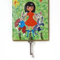 Schlüsselbrett retro aus Kinderbuch, Geschenk zum Einzug Bild 2