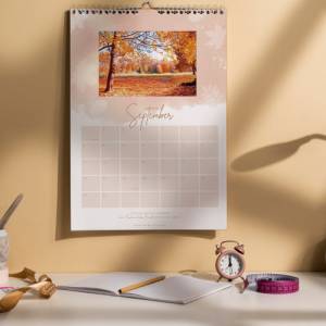 Fotokalender & Bastelkalender mit charmanten Sprüchen auf allen Seiten I Jahresunabhängiger Wandkalender I CreativeRobin Bild 1