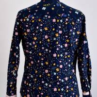 Damen Feincord Hemdbluse | Motiv Bunte Blüten Nachtblauer Stoff | Bild 3