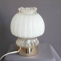 Vintage Tischlampe mit Glasschirm Bild 1