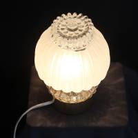 Vintage Tischlampe mit Glasschirm Bild 4