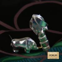 Brosche "Rhinozerus" 935er Silber mit goldenem Horn Bild 4