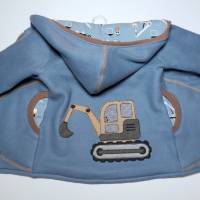 Baumwollfleece Jacke in Gr. 92, komplett gefüttert, in hellblau, mit Bagger Stickerei Bild 1
