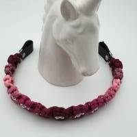 Stirnband / Stirnriemen für Pferde in schmaler Blümchenoptik Rose / Fuchsia / Burgundy mit silbernen Perlem Bild 4