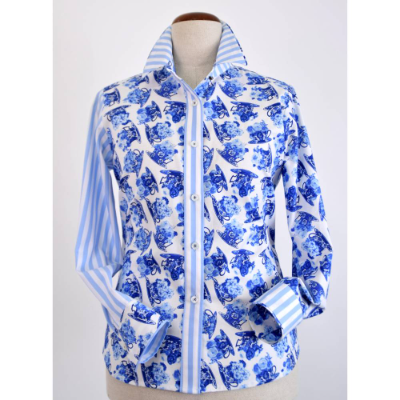Damen Bluse in Königsblau | Motiv Tassen Ostfriesen-Muster |