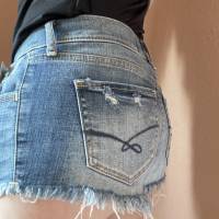 Damen Mädchen Upcycling Jeans Hose Shorts  Hippie Shorts. Bild 3