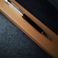 verzierter Kugelschreiber, Blatt Bild 2